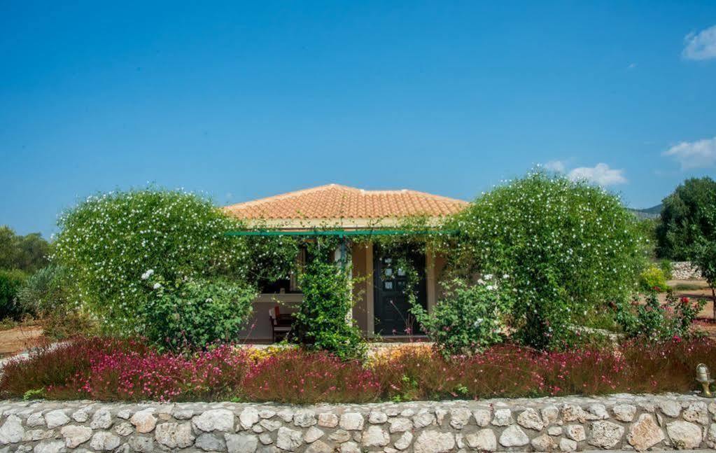 Korallis Villas Livathos  Екстер'єр фото